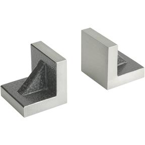 PAIR OF SMALL ANGLE PLATES 2X2X2