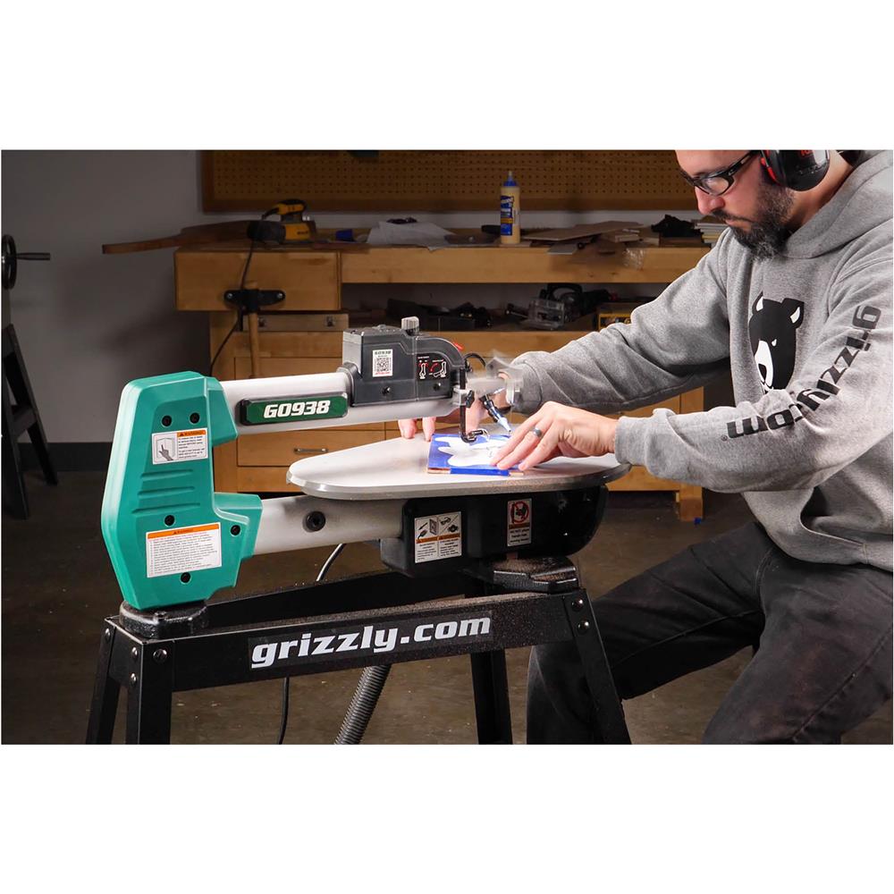 18" Scroll Saw with Stand at